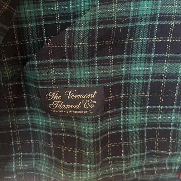 Vermont Flannel Company Pullover - Picture 6 of 7
